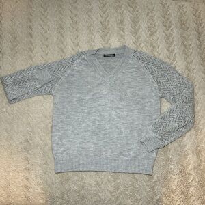 Light Gray V-Neck Sweater with Open-Knit Raglan Sleeves